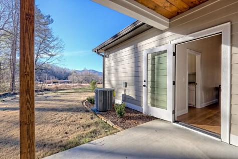 61 Mctyeire Drive Young Harris GA 30582