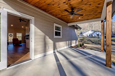 61 Mctyeire Drive Young Harris GA 30582