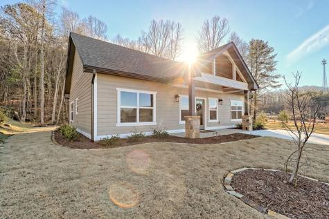 61 Mctyeire Drive Young Harris GA 30582