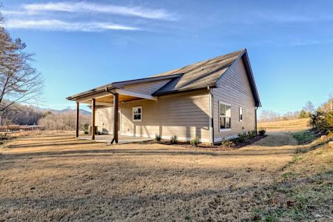 61 Mctyeire Drive Young Harris GA 30582