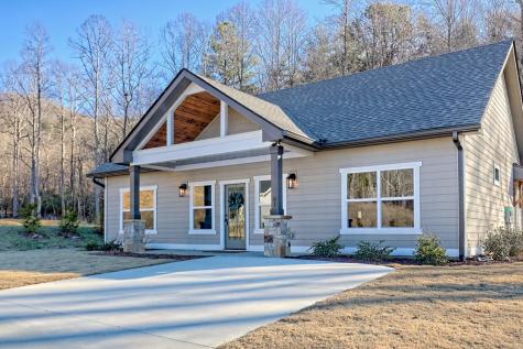 61 Mctyeire Drive Young Harris GA 30582