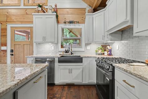 240 Pink Pig Lane Cherry Log GA 30522
