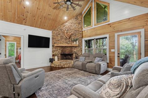 240 Pink Pig Lane Cherry Log GA 30522