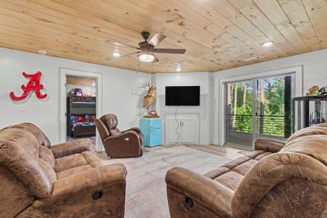 240 Pink Pig Lane Cherry Log GA 30522