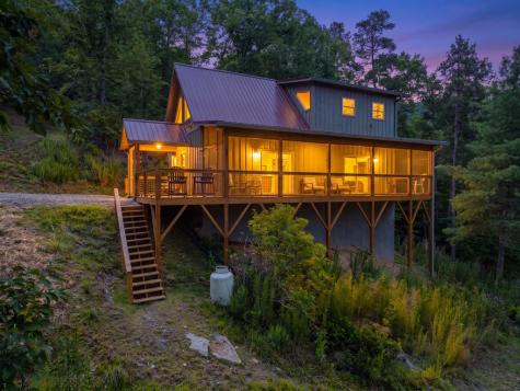 313 Lexington Drive Brasstown NC 28902