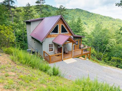 313 Lexington Drive Brasstown NC 28902
