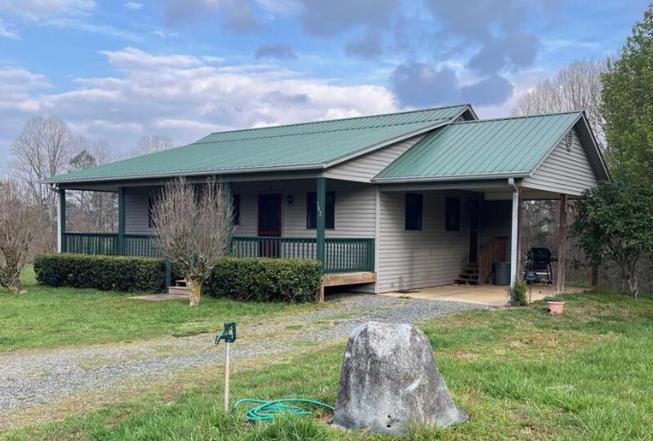142 Arrowhead Trail Hayesville NC 28904