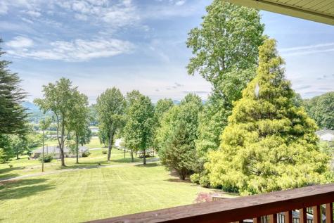 352 South Meadows Drive Hiawassee GA 30546