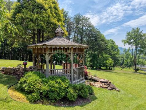 352 South Meadows Drive Hiawassee GA 30546