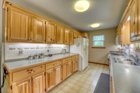 352 South Meadows Drive Hiawassee GA 30546