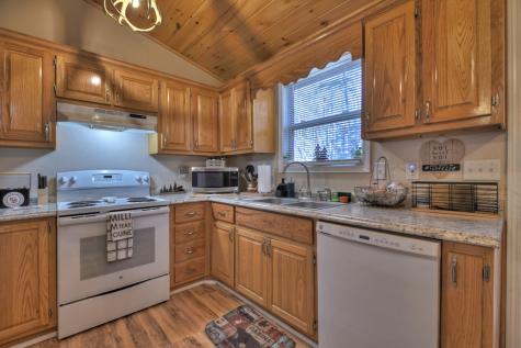 729 Matrix Lane Ellijay GA 30540