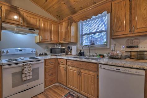 729 Matrix Lane Ellijay GA 30540