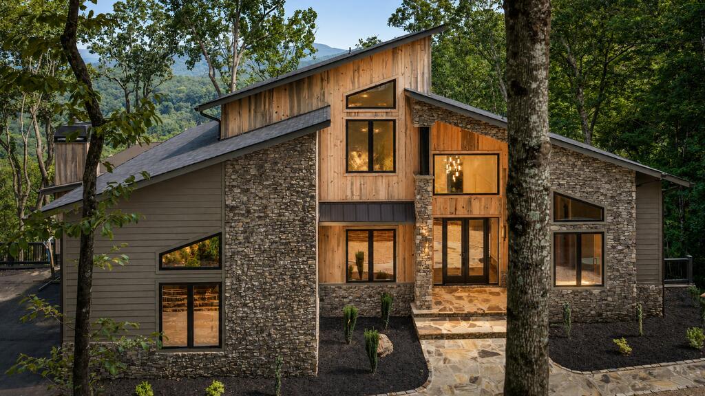 38 Copper Mine Drive Blue Ridge GA 30513