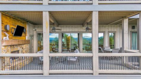 540 Overlook Drive Blue Ridge GA 30513
