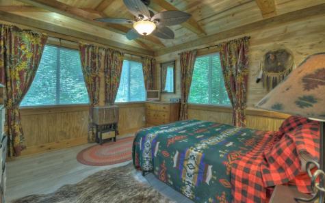 938 W Mountaintown Trail Ellijay GA 30540