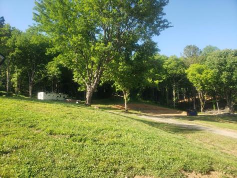 5842 Us Hwy 64 W Brasstown NC 28902