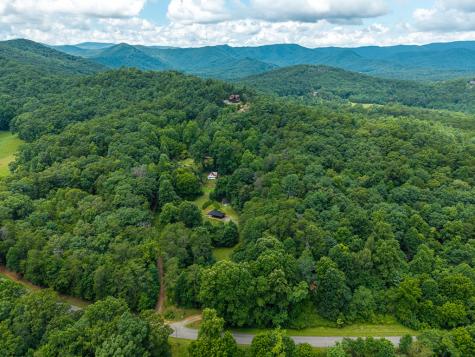 1824 Colwell Road Blue Ridge GA 30513