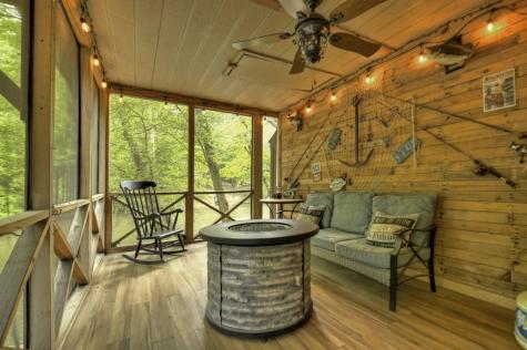 25 4th Street Ellijay GA 30540