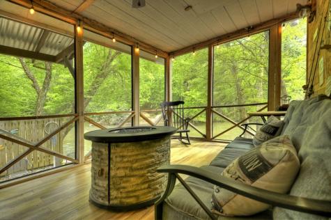 25 4th Street Ellijay GA 30540