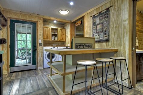 25 4th Street Ellijay GA 30540