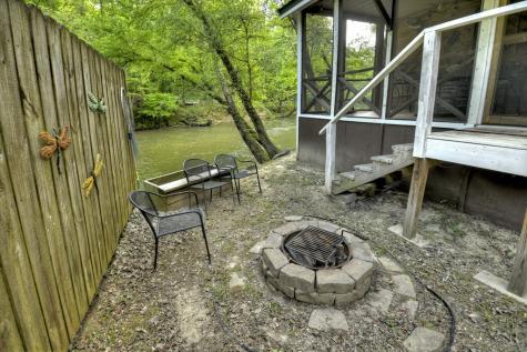 25 4th Street Ellijay GA 30540