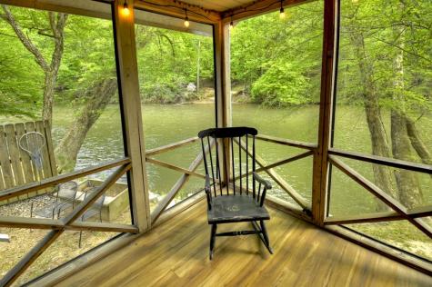 25 4th Street Ellijay GA 30540