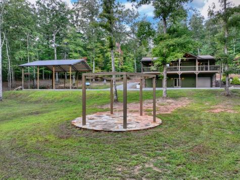 185 Pine Lane Mineral Bluff GA 30559