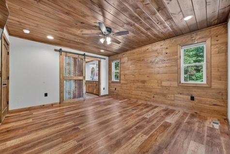 185 Pine Lane Mineral Bluff GA 30559