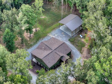185 Pine Lane Mineral Bluff GA 30559