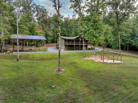 185 Pine Lane Mineral Bluff GA 30559