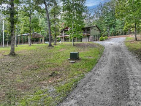 185 Pine Lane Mineral Bluff GA 30559