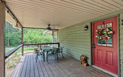 141 Fairview Avenue Blairsville GA 30512