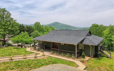 141 Fairview Avenue Blairsville GA 30512