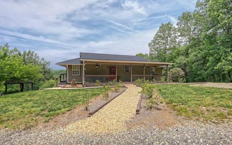 141 Fairview Avenue Blairsville GA 30512
