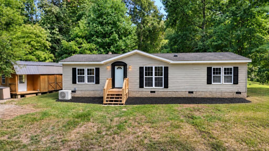 48 Green Trail Brasstown NC 28902
