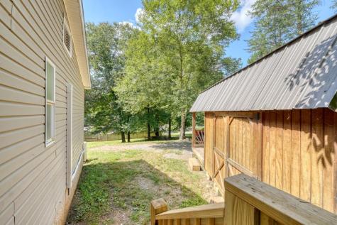 48 Green Trail Brasstown NC 28902