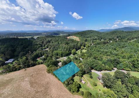 48 Green Trail Brasstown NC 28902