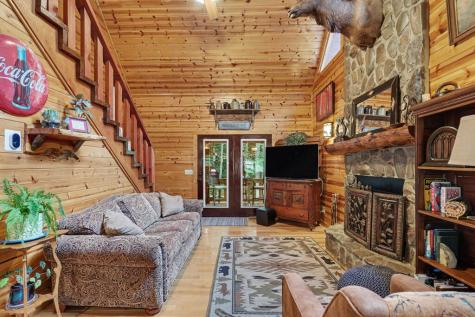 15 Noblet Drive Hiawassee GA 30546