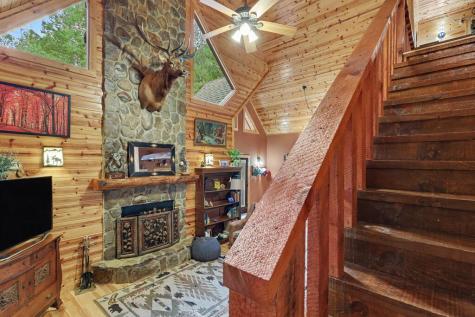 15 Noblet Drive Hiawassee GA 30546