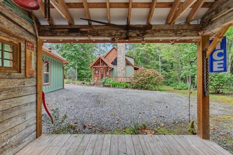15 Noblet Drive Hiawassee GA 30546
