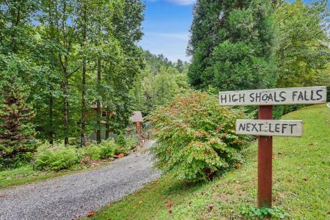 15 Noblet Drive Hiawassee GA 30546