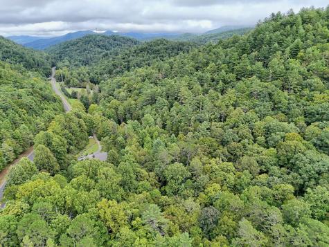 15 Noblet Drive Hiawassee GA 30546