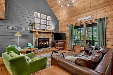 279 S Riverview Ellijay GA 30536
