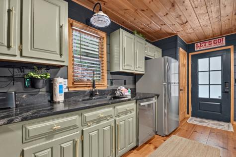 279 S Riverview Ellijay GA 30536