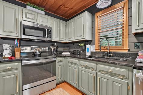 279 S Riverview Ellijay GA 30536