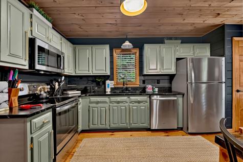 279 S Riverview Ellijay GA 30536
