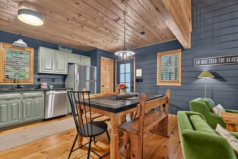279 S Riverview Ellijay GA 30536