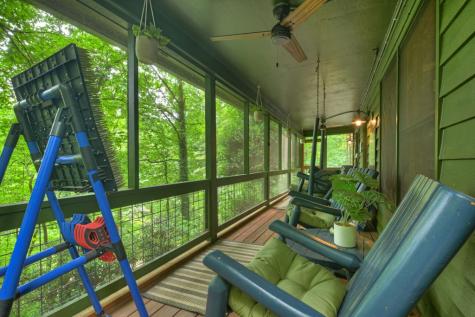 279 S Riverview Ellijay GA 30536