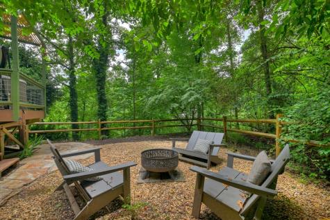 279 S Riverview Ellijay GA 30536