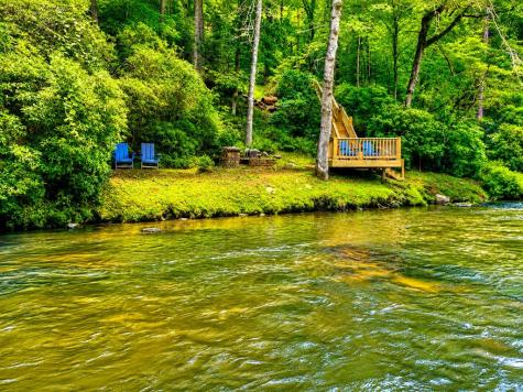 279 S Riverview Ellijay GA 30536